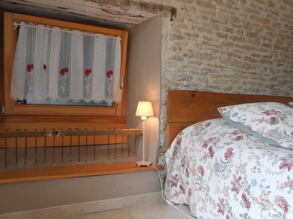 Les Grands Pres Bed and Breakfast Geney Kamer foto